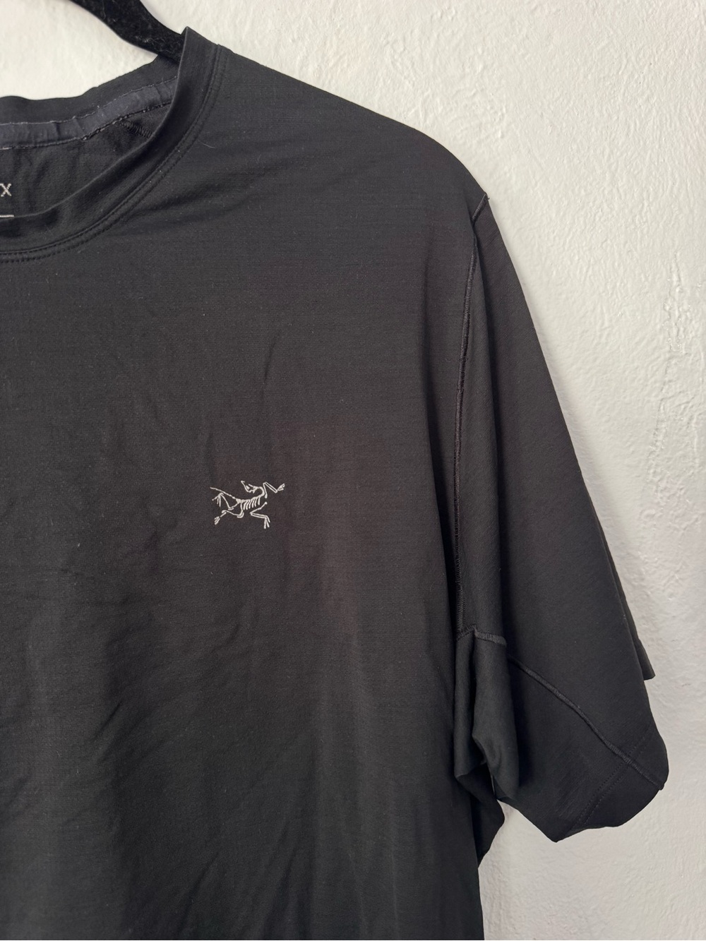 Arc'teryx Black Shirt - Picture 6 of 10